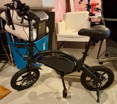 JETSON Bolt FOLDING E-BIKE, new, not in box, View more
