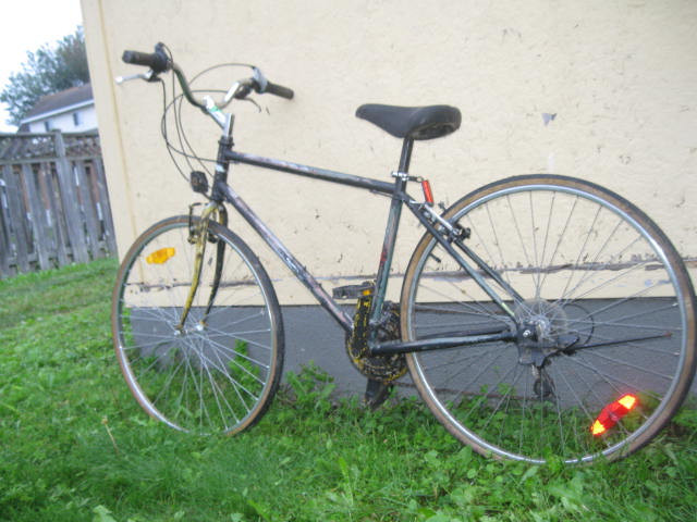One of two adult, reconditioned bikes at $75. in Mountain in Thunder Bay - Image 2