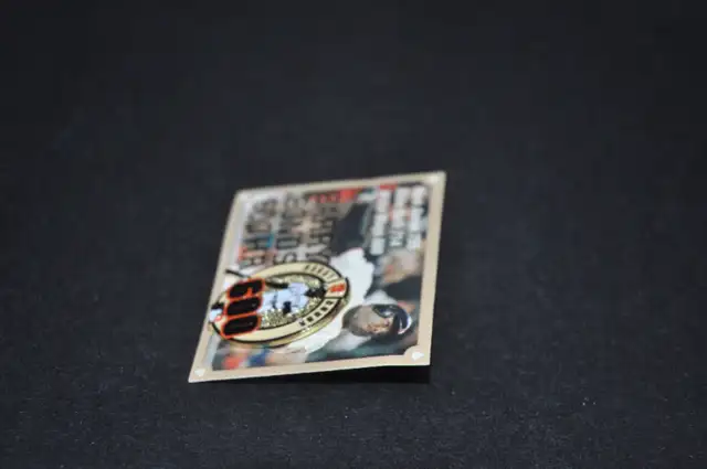 BARRY BONDS COMMEMORATIVE 600 HR PIN With ORIGINAL PACKAGING in Arts & Collectibles in Victoriaville - Image 2