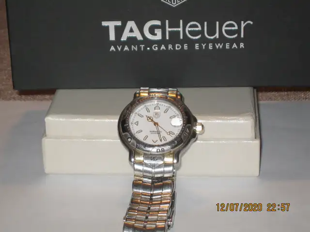 Tag Heuer Watch in Jewellery & Watches in City of Montréal - Image 2