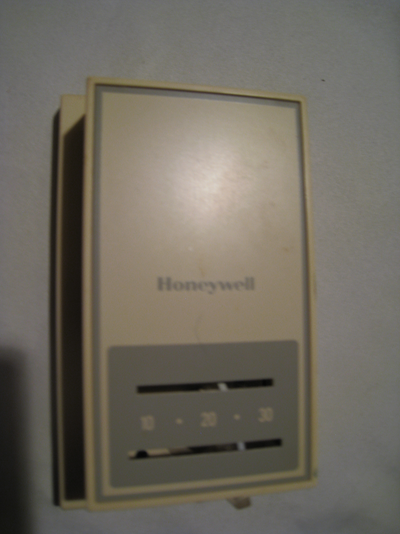 Thermostat pour fournaise à l'huile bas voltage., View more