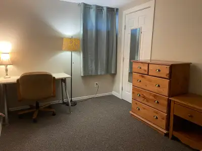 Room Near UofR ($500) Only for female Basement bedroom rents for $500 (all utilities and high speed...
