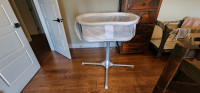 Halo Swivel Bassinet