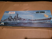 Aurora Battleship USS IOWA 1/800 Scale Model Kit 