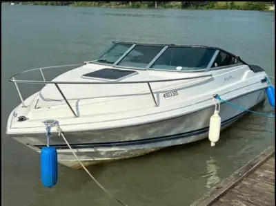Thundercraft Nuova 20’ Moteur 4.3L alfa, 200 forces En parfait état, entretenu par professionnels ch...