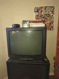Sony CRT tv with remote 