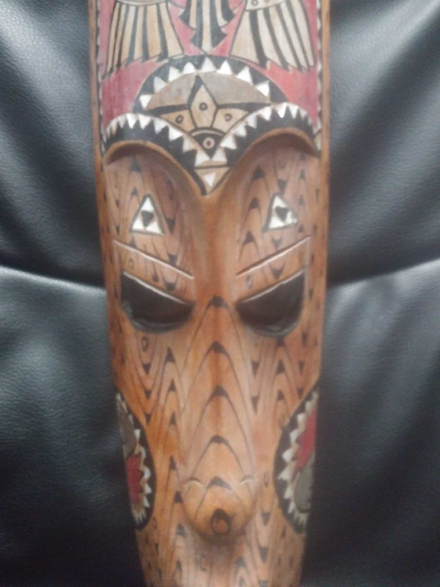 Jamaica Tribal Mask in Arts & Collectibles in Saskatoon - Image 4
