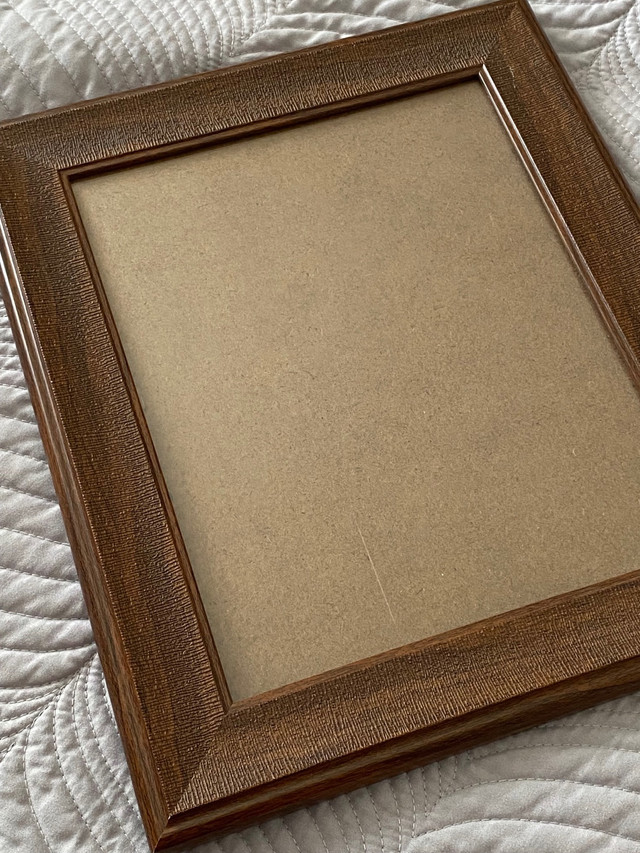 8x10 Photo or Art Frame in McKenzie Lake SE in Home Décor & Accents in Calgary
