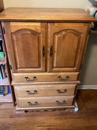 Armoire for clothing