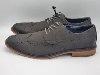Men's shoes gray (2 sizes) brand new/souliers hommes gris neuf