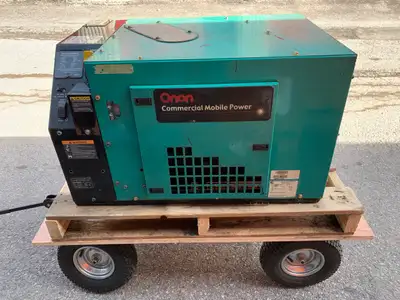 Génératrice Cummins Onan QD 5000 Commercial Quiet Diesel Service complet fait. Huile fraiche, nouvea...