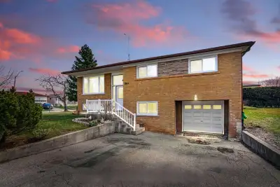 Welcome to your next home at Bayswater Crescent—an elegantly renovated and well-maintained property...