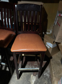 Chairs and bar stools 