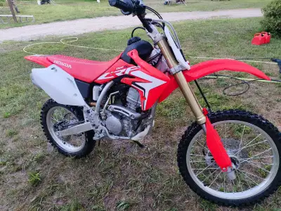 I'm selling my 2020 CRF 150rb I'm the second owner, the bike is in great condition, oil and filters...