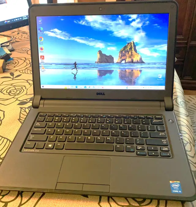Laptop Dell Latitude 3340 dans Portables dans Région de Markham/York - Image 2