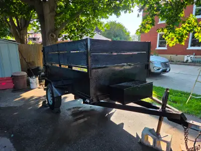 Fully repainted tip, bottom, and underneath with Alky rust protectant paint. Trailer is clean and we...