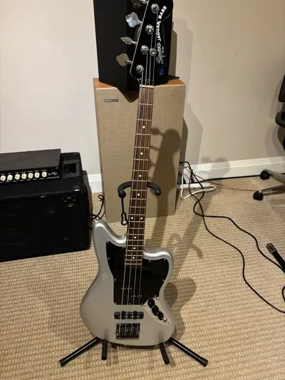 squier vintage modified Jaguar bass, View more