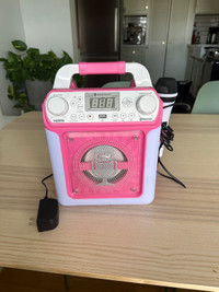 Groove mini karaoke machine 