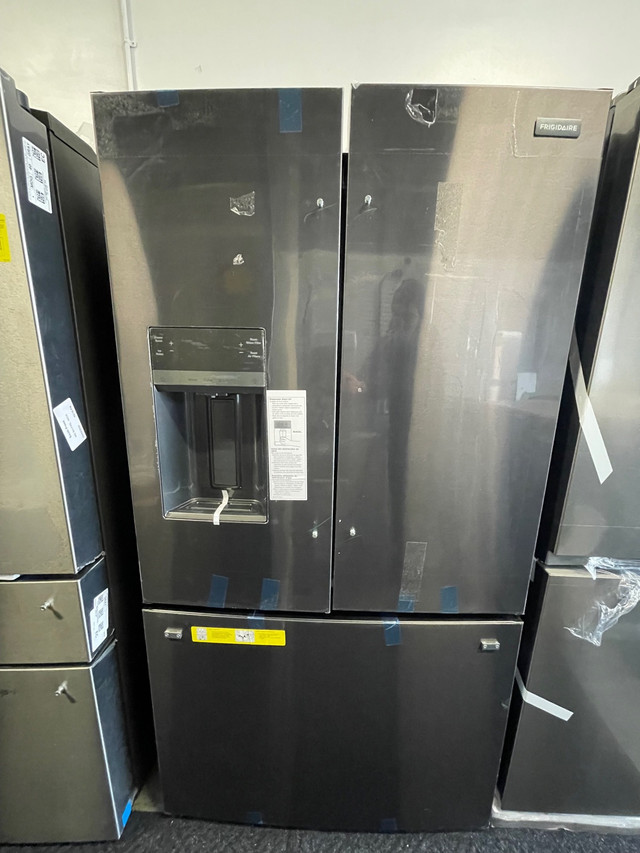 NEW 36” Frigidaire 27.8 Cu. Ft Water & Ice Dispenser Fridge  in Refrigerators in London - Image 2