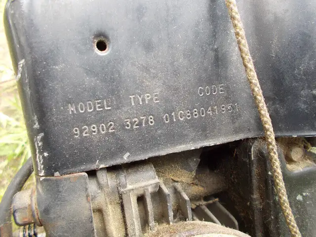 moteur de tondeuse in Lawnmowers & Leaf Blowers in Saint-Jean-sur-Richelieu - Image 6