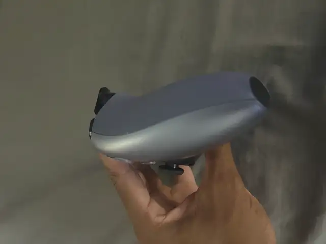 PS5 Controller GREY518971149559408642