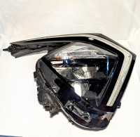 2023 KIA Sportage - Right/Passenger Side LED headlight