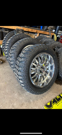 22x10 cali off-road wheels n tires 