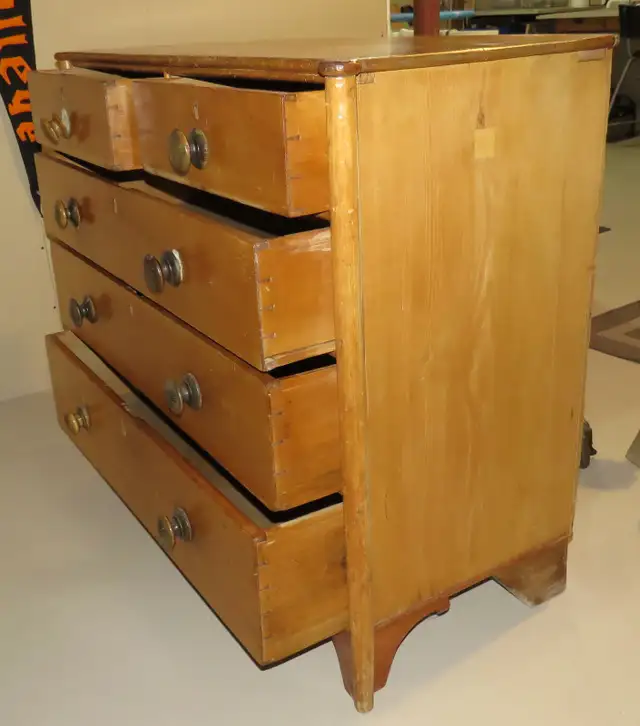 PINE DRESSER63010223302785121