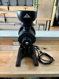 Mahlkonig EK43 S Black lightly used commercial grinder