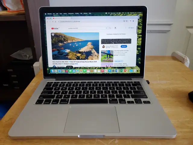 Retina MacBook pro (late 2013) i5 8GB RAM 256GB SSD A1 condition in Laptops in London - Image 2