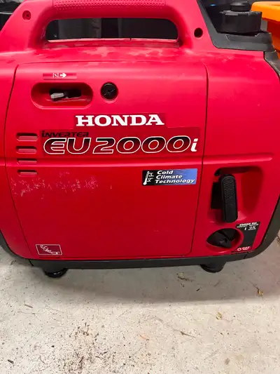 Selling a Honda EU2000i Inverter Generator in excellent working condition. This is one of the most d...