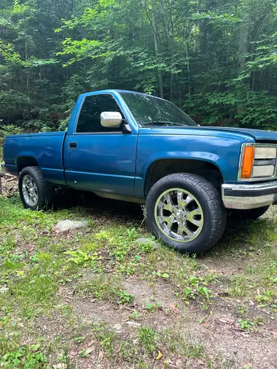 1992 fleet side regular cab 4x4 for sale have owned it for 20 years hasn’t seen a winter In 12 years...