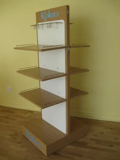 Présentoir/Display Kaloo sur support avec 6 tablettes ajustables, View more