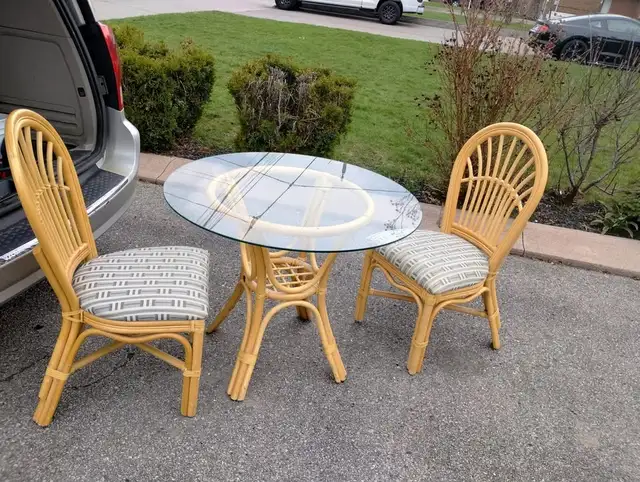 80's Retro 3-Piece Boca Rattan Wicker Set in Coffee Tables in City of Toronto - Image 5