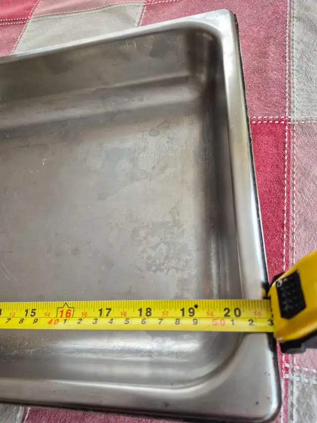 Exlarge Stainless steel roasting/ baking pan in Kitchen & Dining Wares in City of Toronto - Image 3
