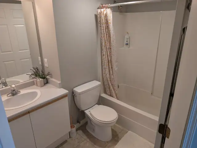 Fully furnished 2 bed, 1.5 bath condo Avail July 1st, 2025 in Long Term Rentals in Kamloops - Image 12