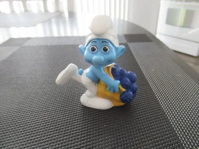 Smurfs: Greedy, Chef, Baker, Hefty Body Builder PRICE FOR EACH in Toys & Games in Brantford - Image 6
