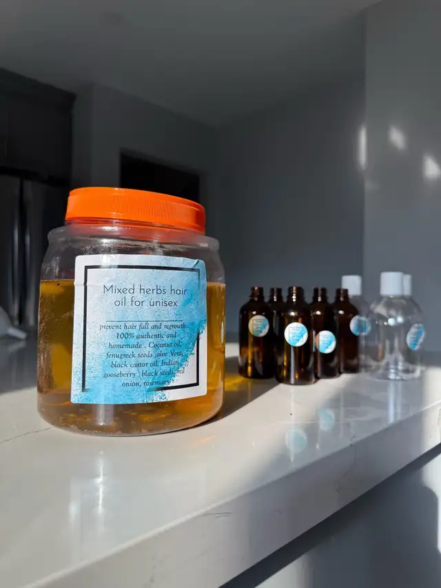 Oil for Hair fall, scalp eczema and dandruff(Oakville) in Other in Oakville / Halton Region - Image 4