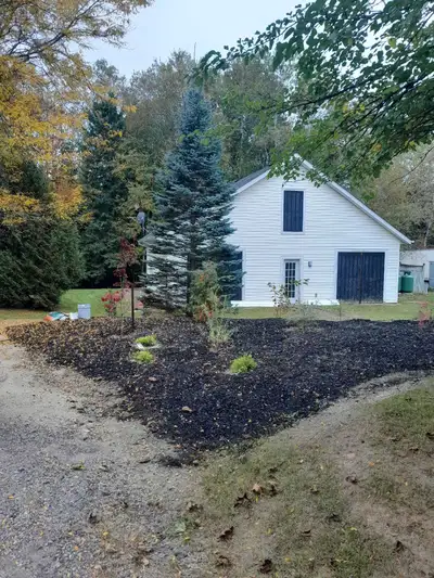 $2700 utilities included. hwy 50&hwy9. Caledon detached 3 bedroom bungalow on country estate. Approx...