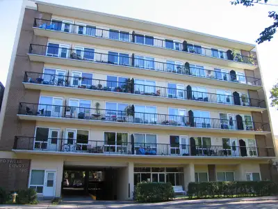 STUDIO UNIT LOWERTOWN SEPTEMBER