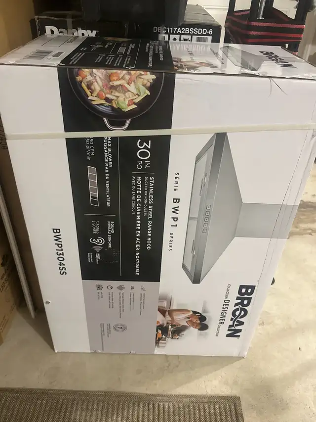 BRAND NEW BROAN RANGE HOOD