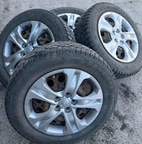 225/60r17 LIKE NEW Winter tires in 5x114.3 rims