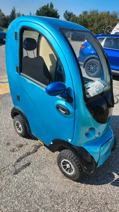 A great little buggy to get around regardless of rain, snow, if you are without a license or need so...