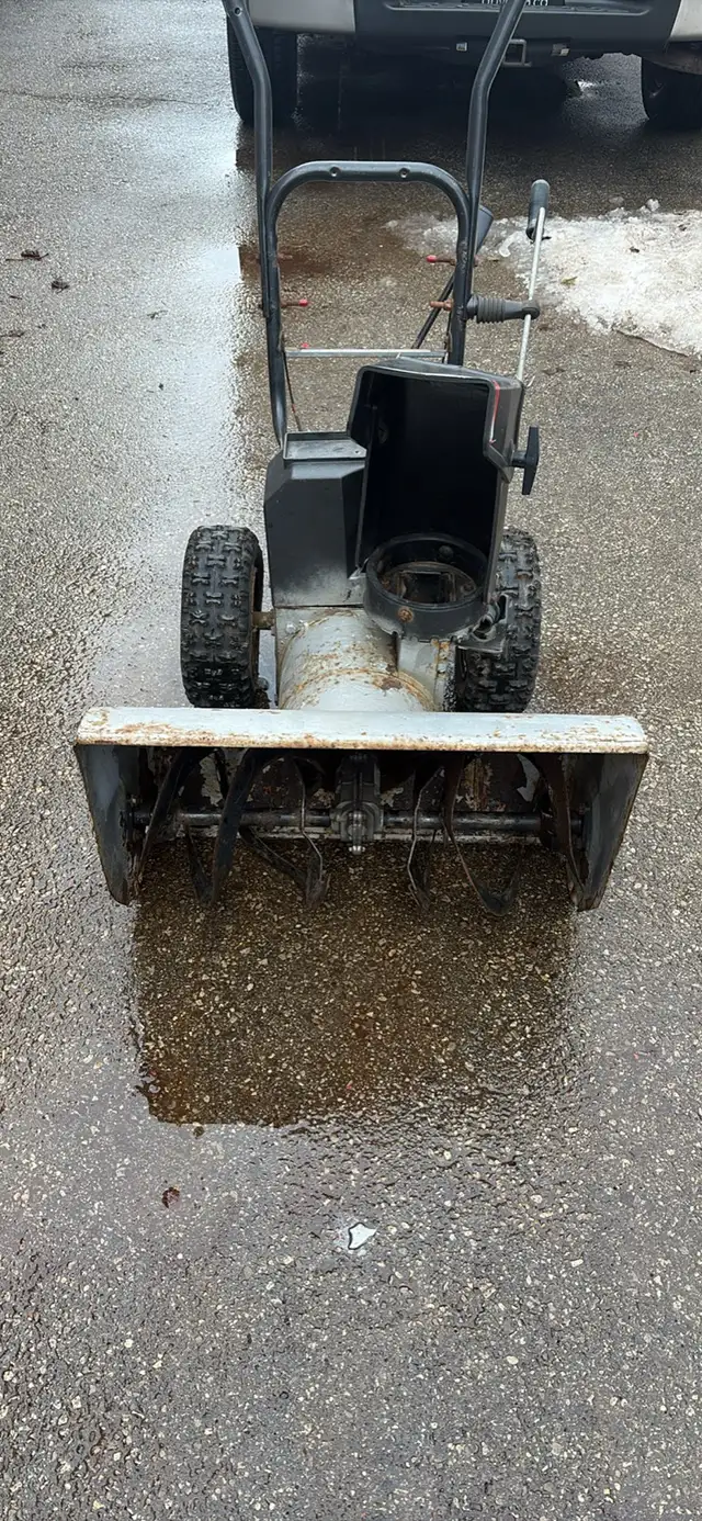 snowblower part  in Snowblowers in Mississauga / Peel Region - Image 3