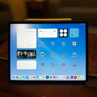 iPad Pro 12.9 M1 256GB — condition: Perfect