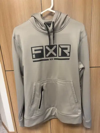 Like new FXR men’s hoodie size small can deliver to Winnipeg * Brand: FXR * Colour: Grey * Size: Not...