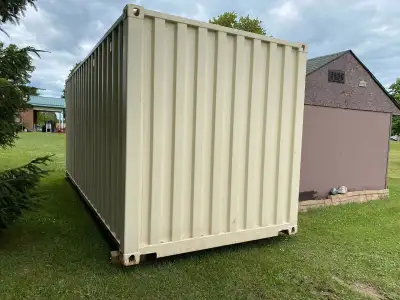PORTABLE STORAGE BY GOBOX. WESTPORT ONTARIO. MOBILE STORAGE BY GOBOX. WESTPORT ONTARIO. SHIPPING CON...