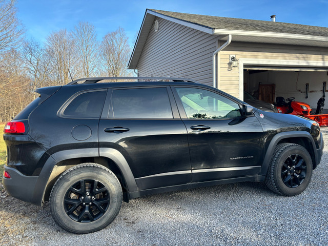 Driver Wanted for 2016 Jeep Trailhawk in Cars & Trucks in Kingston - Image 2