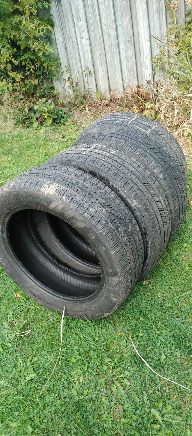 235 55 r19 Continental all season tires like new condition  in Tires & Rims in St. Catharines - Image 4