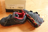 New in Box size 8.5  (25EU) GEOX toddler running shoes